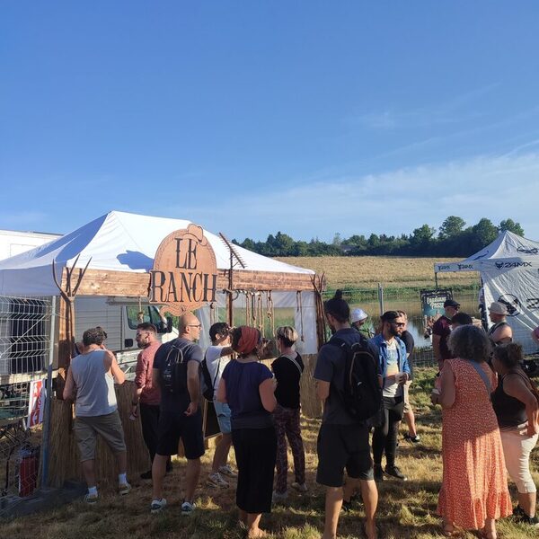 Stand Le Ranch au Festichat'